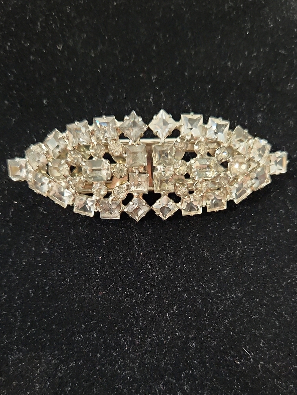 Vintage Weiss Co Crystal Silver Tone Brooch Pin - Clear Rhinestones